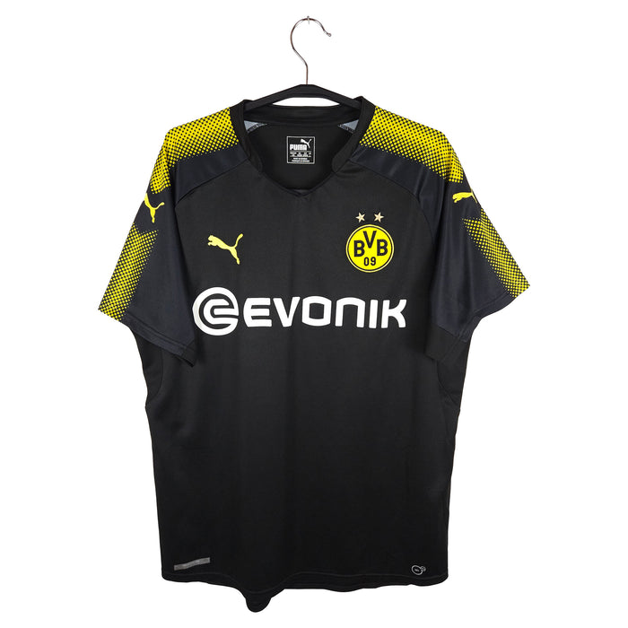 2017-18 Borussia Dortmund Away Shirt - front view