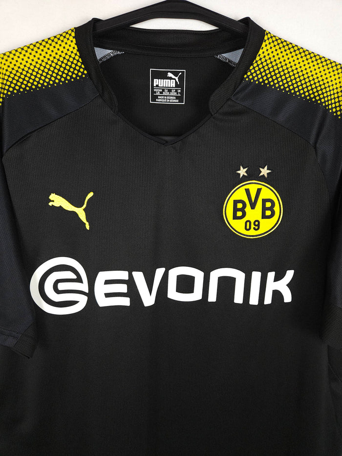 2017-18 Borussia Dortmund Away Shirt - detailed view