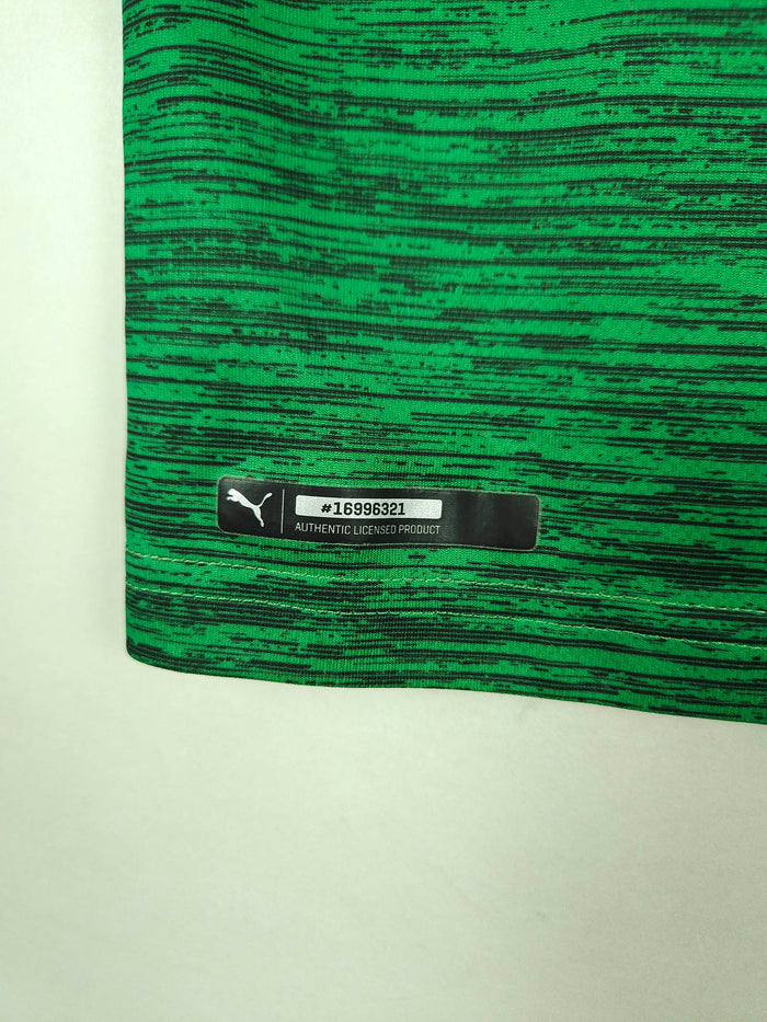 2018-19 Borussia Mönchengladbach Third Shirt - detailed view