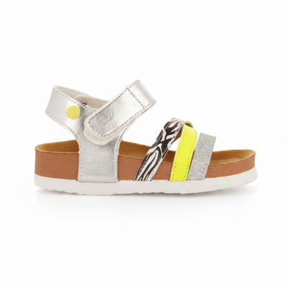 Itinga Girls Silver Footbed Sandals With Glittery Details image 2