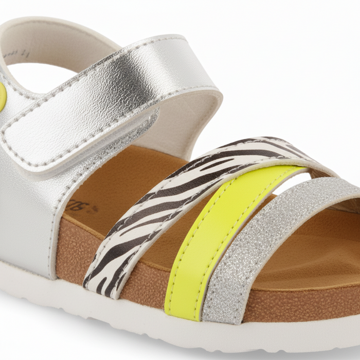 Itinga Girls Silver Footbed Sandals With Glittery Details