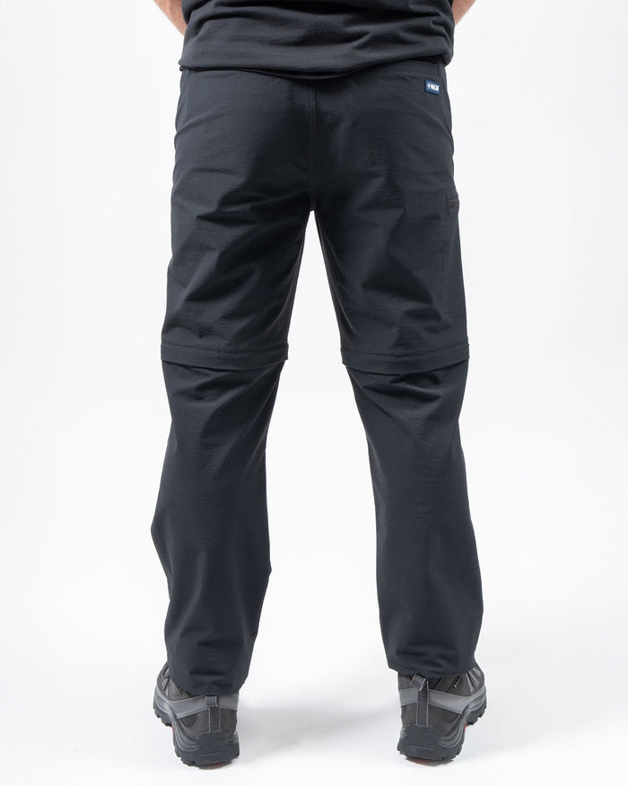 Pantalón Short MAJA® Cambio, Negro, vista posterior, fit Regular, Poliamida, con Tela estiramiento 2 vías, uso versátil