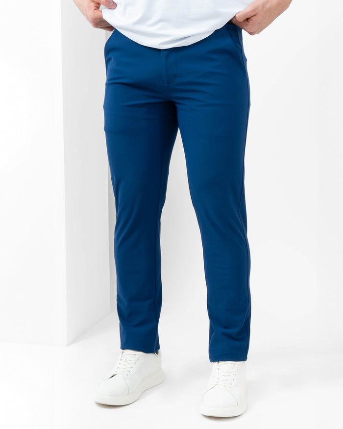 Pantalón Slim, Azul marino, vista frontal, fit Slim, Poliéster, con Tela estiramiento 4 vías, uso versátil