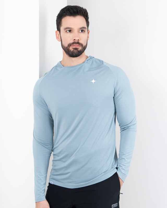 Playera con gorro Performance MAJA® Bamboo, Azul acero, vista frontal, fit Relajado, Bamboo, con Tela estiramiento 4 vías, uso versátil
