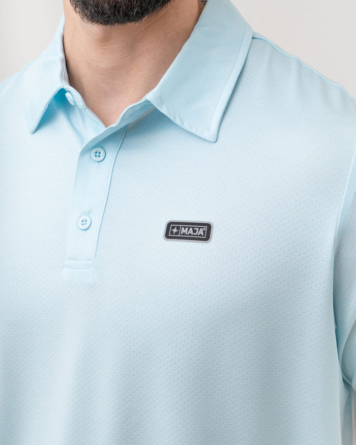MAJA® Polo Active, Azul cielo, vista lateral, fit Regular, Poliéster, con Protección UV UPF50+, uso versátil