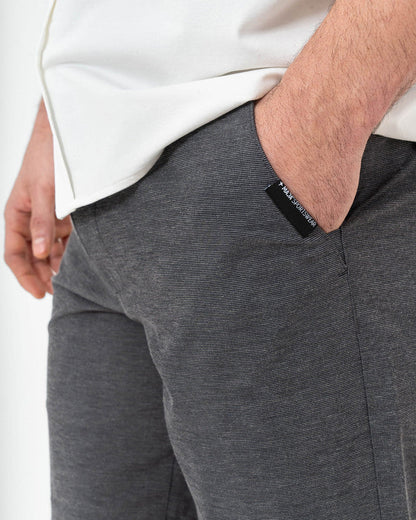 Short MAJA® Origen, Negro, vista lateral, fit Regular, Poliéster, con Repelente al agua, cómoda para entrenamiento